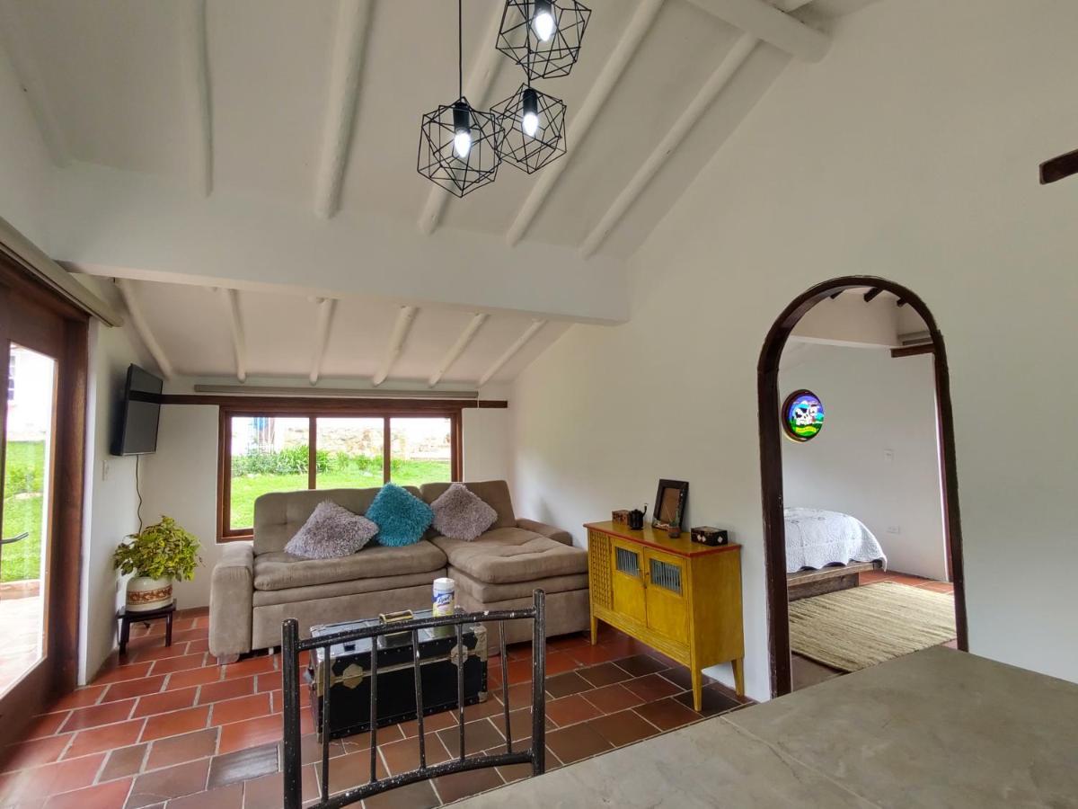 ビージャ・デ・レイバ Hacienda El Pinar Del Viento Bed & Breakfast エクステリア 写真