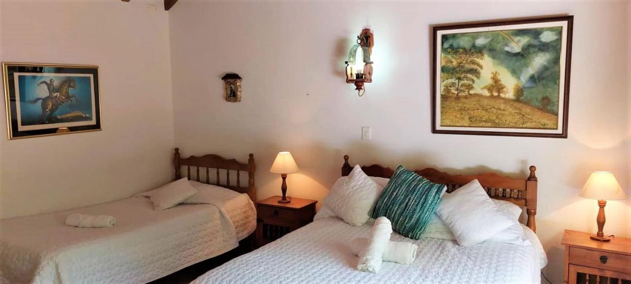 ビージャ・デ・レイバ Hacienda El Pinar Del Viento Bed & Breakfast エクステリア 写真